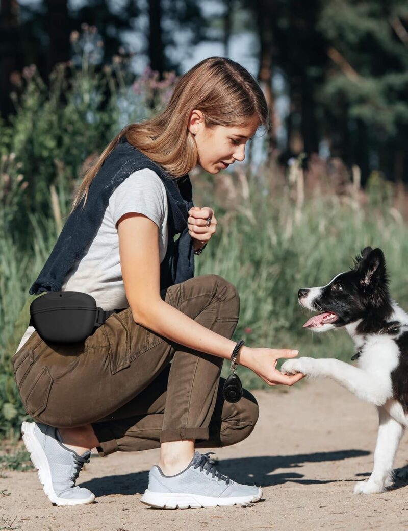 Dog Treat Pouch with Training Clicker, Upgrade Stronger Magnetic Closure to Avoid Spilling, 1.67 Cup Silicone Treat Bag Fanny Pack with Waist Belt for Pet Training Walking